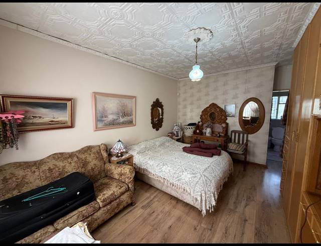 4 BEDROOM HOUSE FOR SALE IN VANDERBIJLPARK CE 5